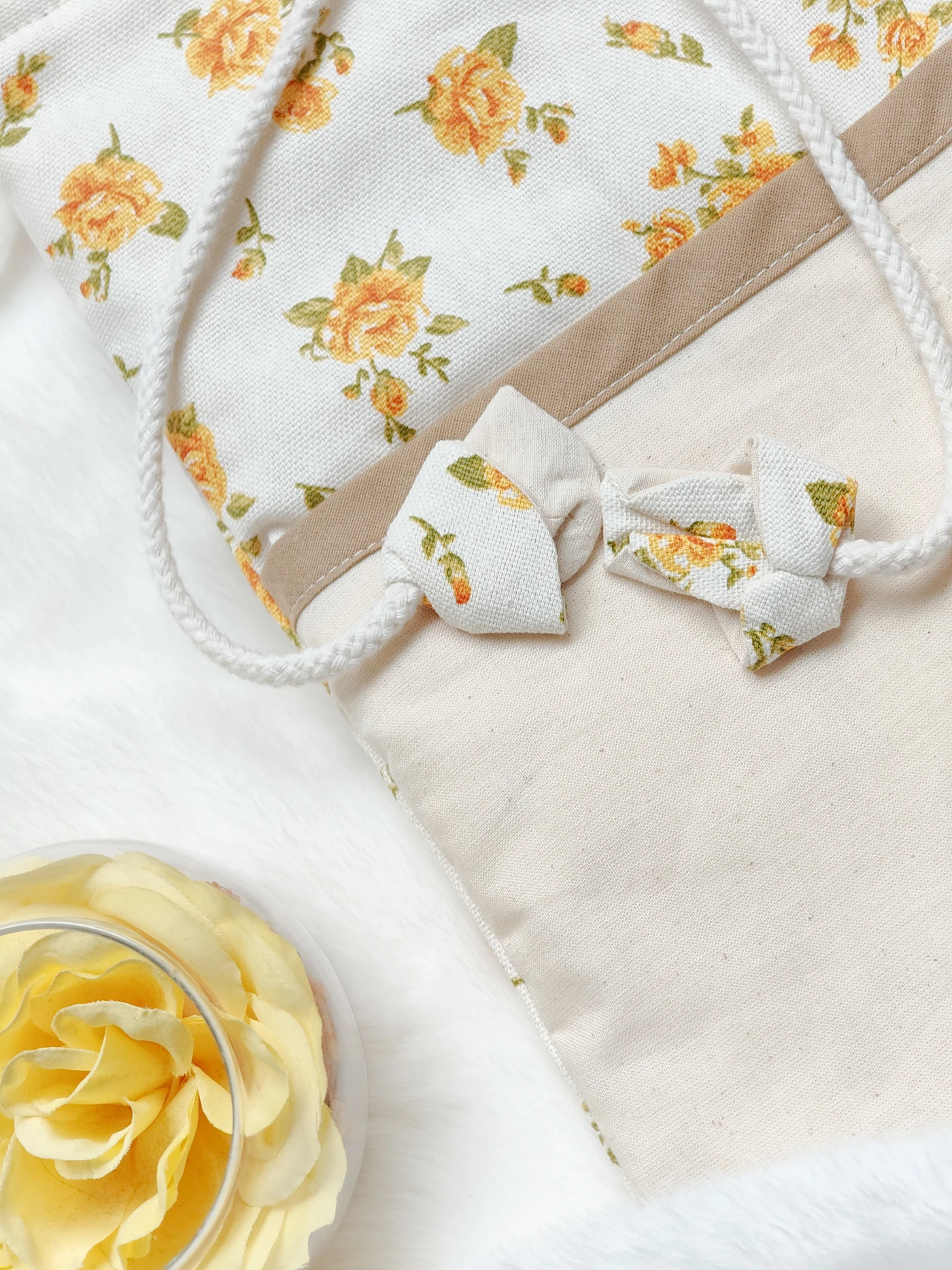 fcb_002_beige-yellow-roses_3.jpg