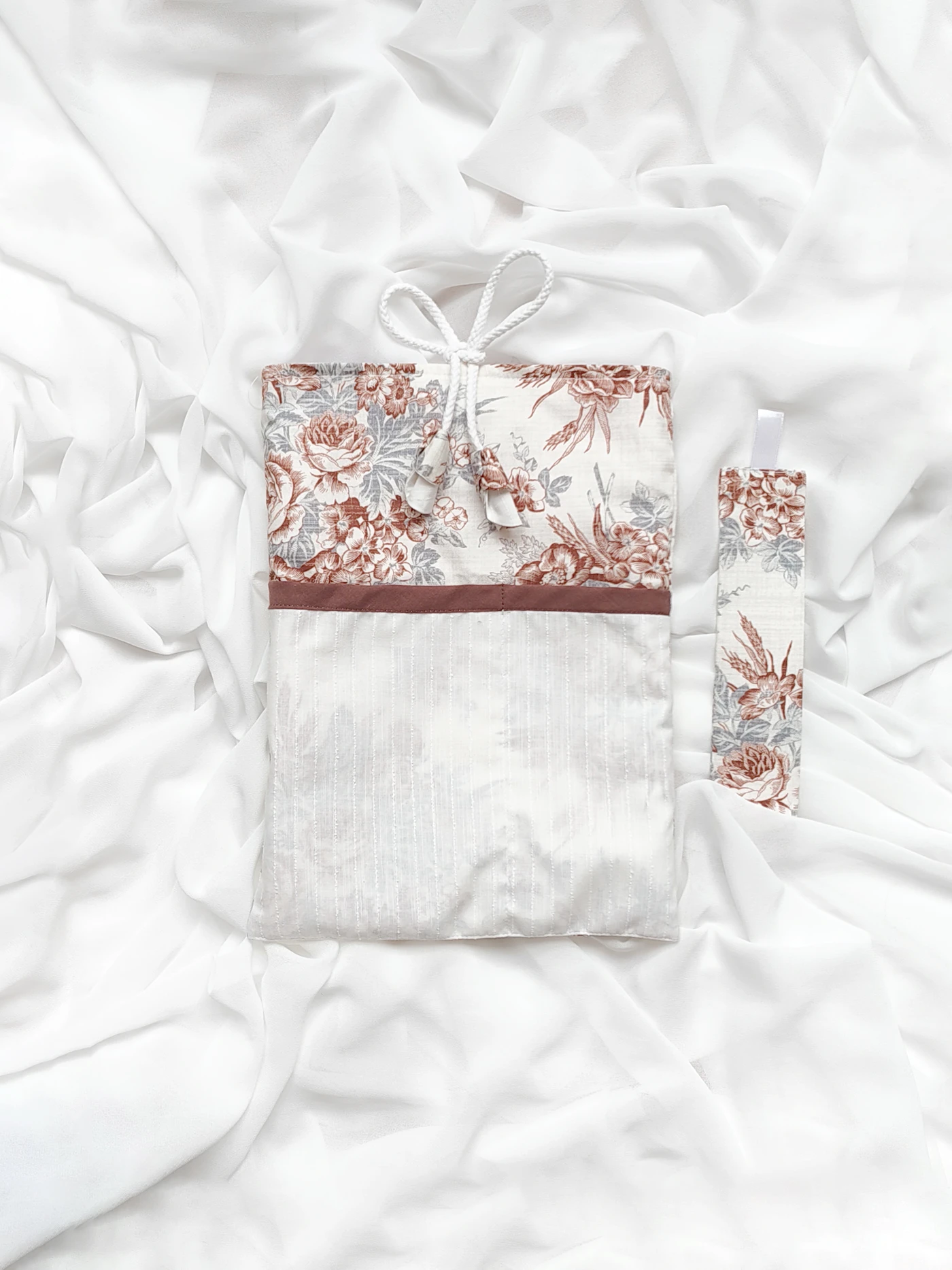 fcb_003_gray-brown-flowers_1.jpg