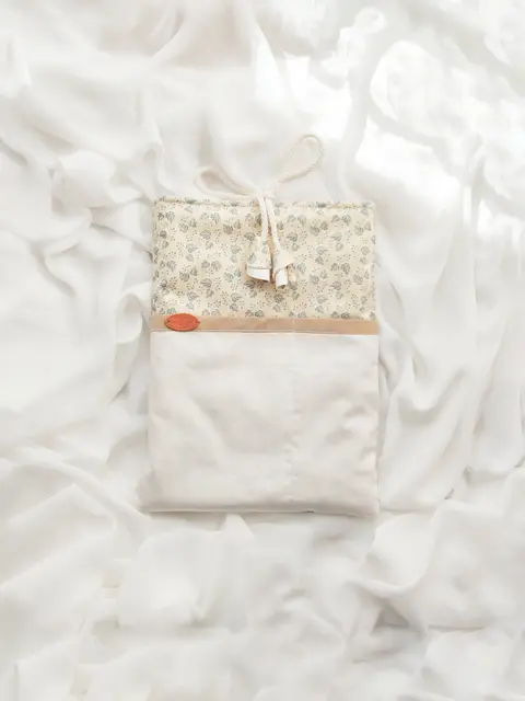 fcb_016_beige_ditsy-floral.jpg